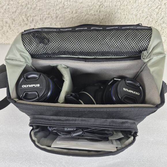 Olympus E-600 DSLR Camera Bundle 14-42mm 40-150mm Lenses Bag Charger Manual SD - Picture 14 of 15